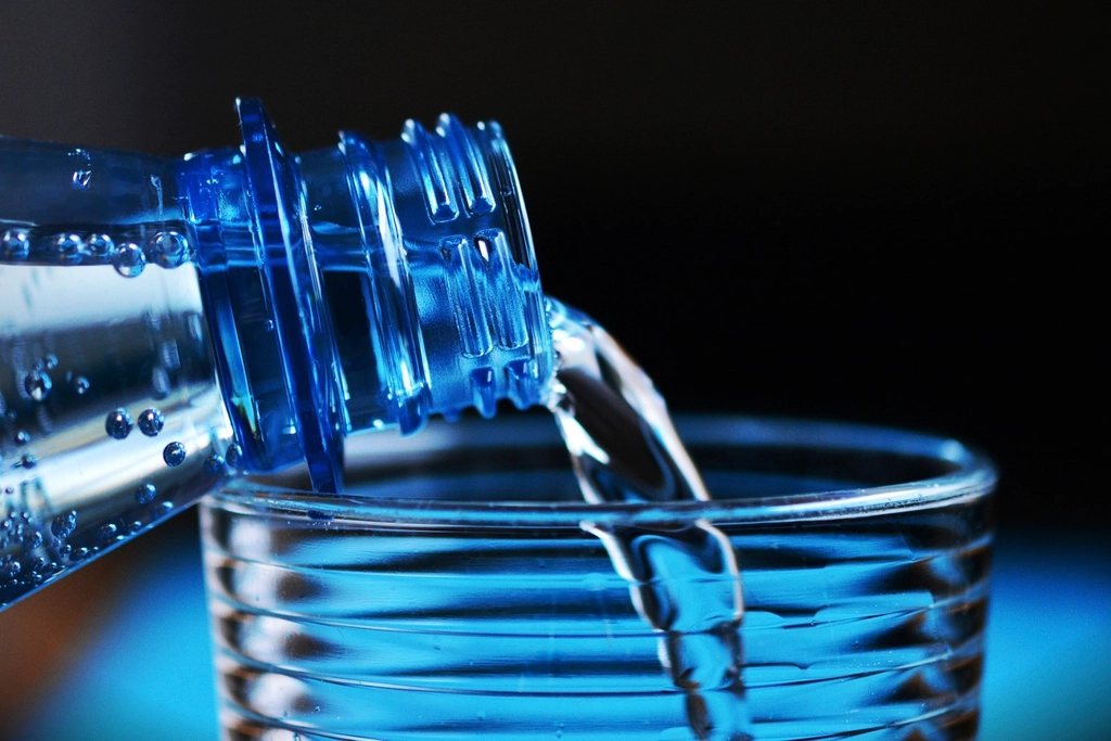 Acqua minerale