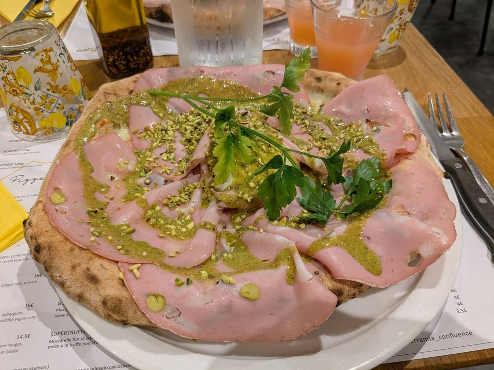 Mortadella e pistacchio